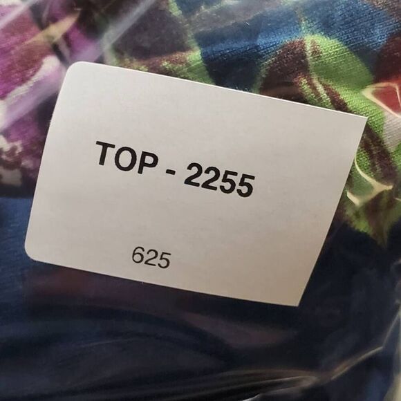 Chris & Carol Plus 1X Navy Floral Dolman Sleeve Tunic Blouse Made in USA - Picture 6 of 6